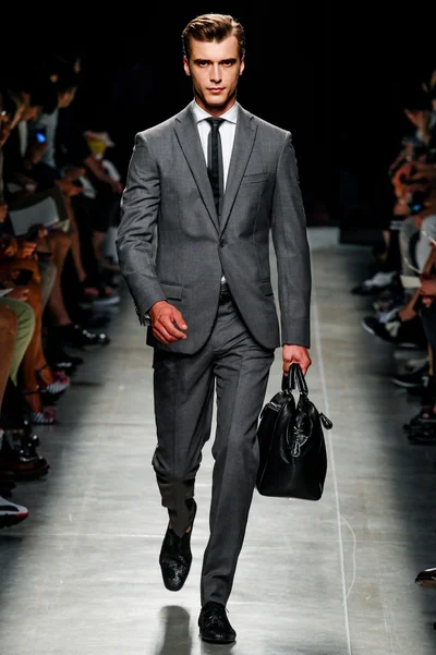 Look 1